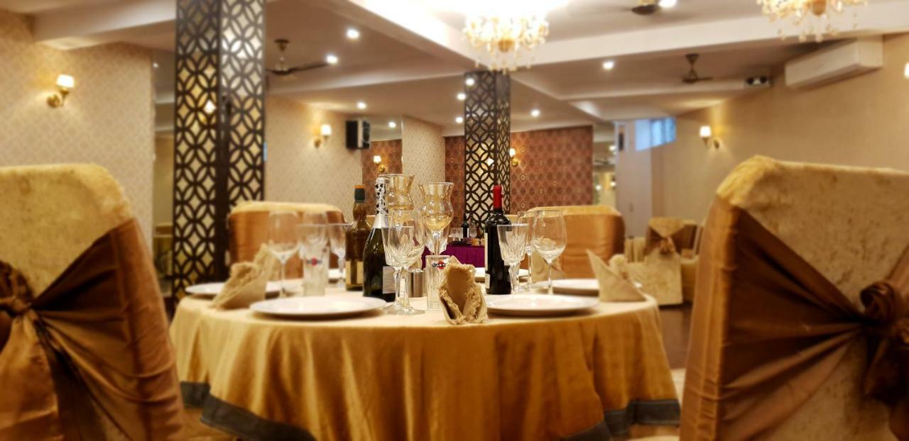 Anand Bhawan Hotel 3*