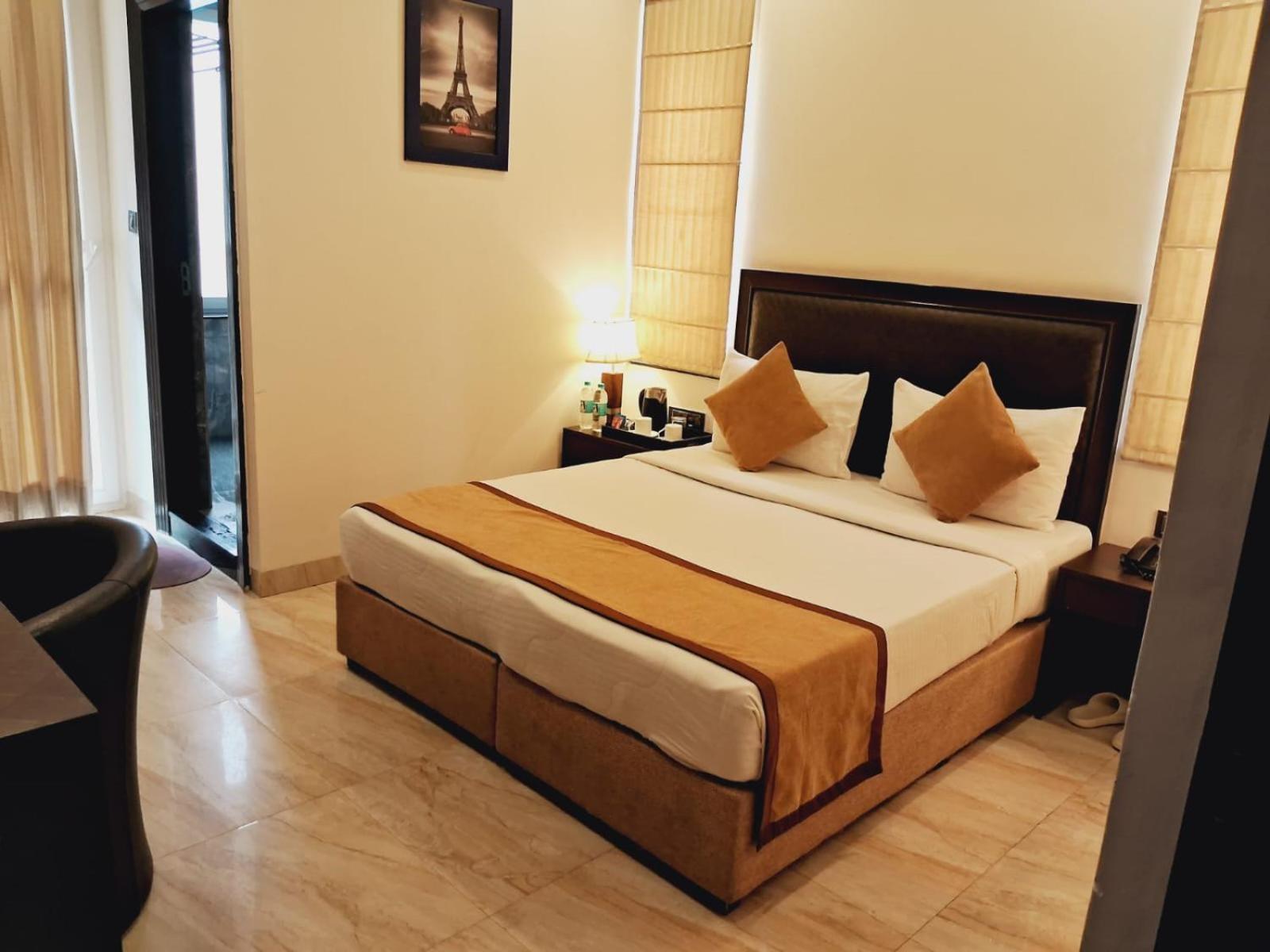 Hotel Anand Bhawan