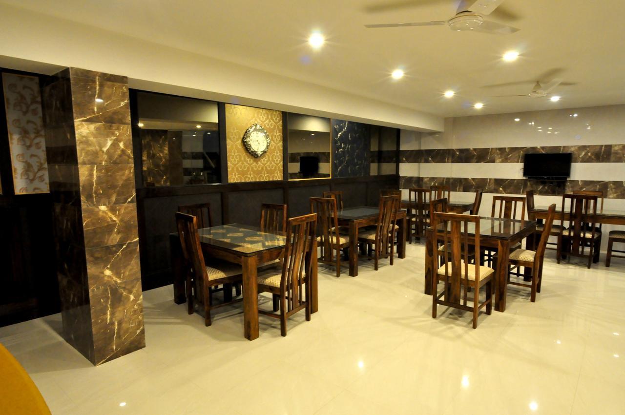 Hotel Anand Bhawan 3*